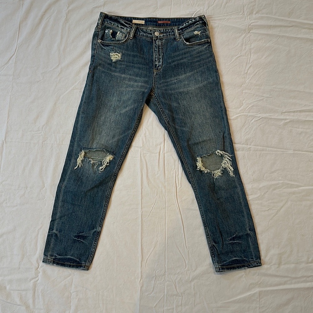 The heritage boyfriend jean size 26. Pristine condition!